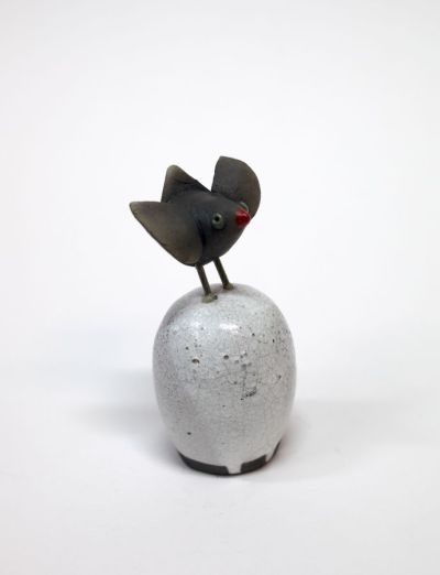 bird on white lump by chris barnes
